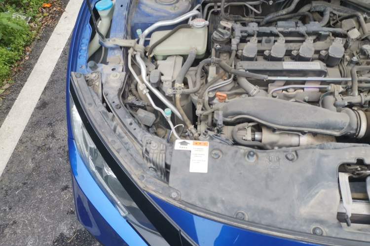 Used Honda Civic 2019 220TURBO CVT Dynamic Edition China VI Emission Standard Engine Bay Right