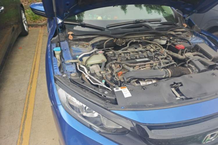 Used Honda Civic 2019 220TURBO CVT Dynamic Edition China VI Engine Bay Right