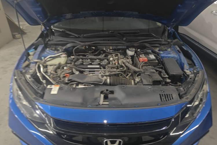 Used Honda Civic 2019 220TURBO CVT Dynamic Edition China VI Emission Standard Engine Bay