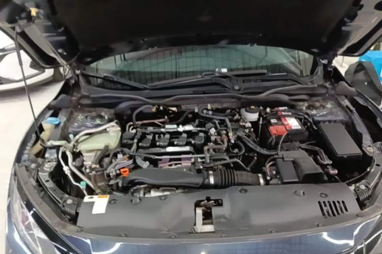 Used Honda Civic 2019 220TURBO CVT Dynamic Edition China VI Engine Bay