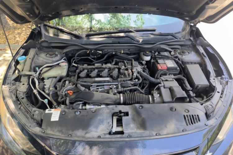 Used Honda Civic 2019 220TURBO CVT Dynamic Edition China VI Emission Standard Engine Bay