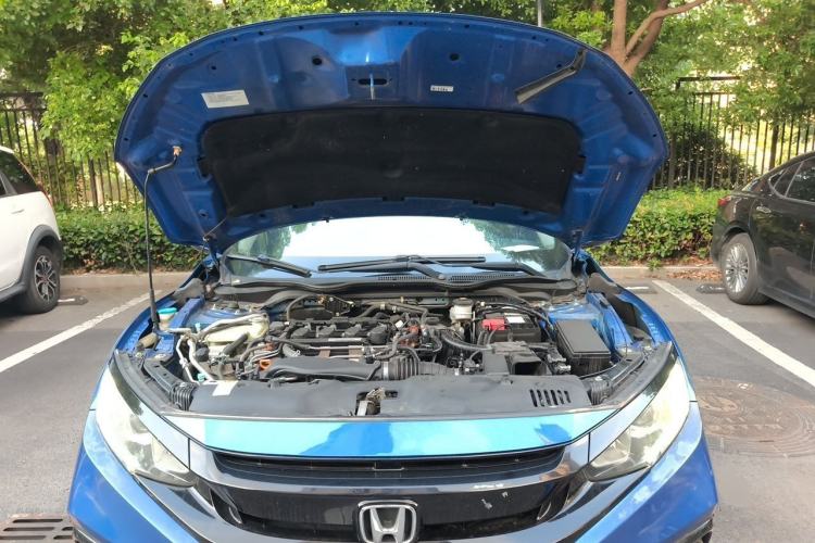 Used Honda Civic 2019 220TURBO CVT Dynamic Edition China V Emission Standard Engine Bay