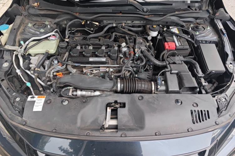 Used Honda Civic 2019 220TURBO Manual Jinkong Edition China V Emission Standard Engine Bay