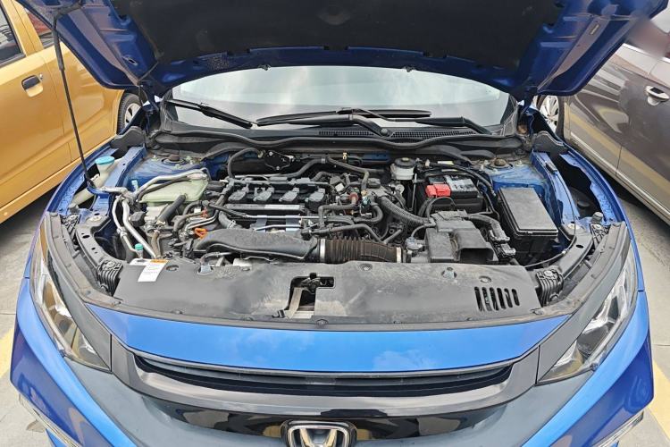 Used Honda Civic 2019 220TURBO CVT Dynamic Edition China VI Engine Bay