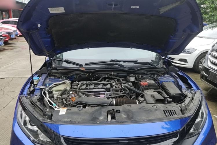 Used Honda Civic 2019 220TURBO CVT Dynamic Edition China VI Engine Bay