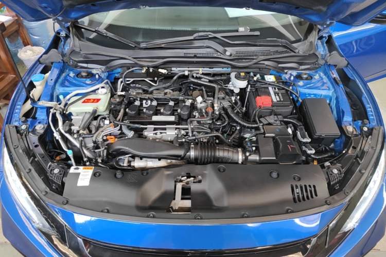 Used Honda Civic 2019 220TURBO CVT Dynamic Edition China VI Emission Standard Engine Bay