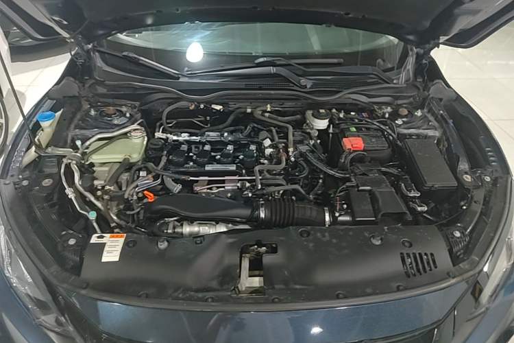 Used Honda Civic 2019 220TURBO CVT Dynamic Edition China VI Engine Bay