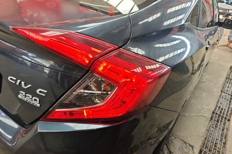 Used Honda Civic 2019 220TURBO CVT Dynamic Edition China VI Exterior 3