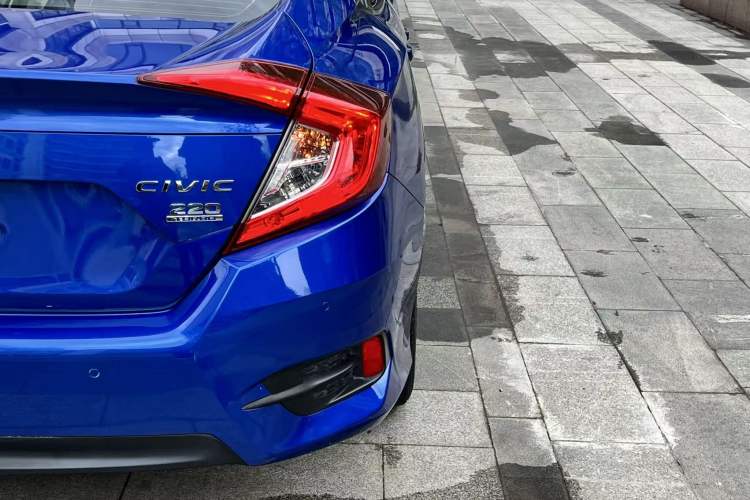 Used Honda Civic 2019 220TURBO CVT Dynamic Edition China VI Exterior 3