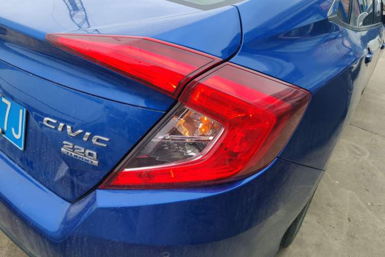 Used Honda Civic 2019 220TURBO CVT Dynamic Edition China VI Exterior 3