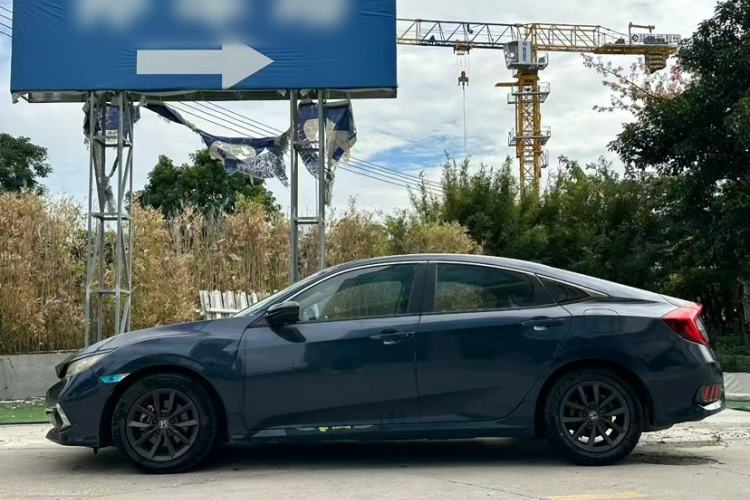 Used Honda Civic 2019 220TURBO CVT Dynamic Edition China VI Emission Standard Exterior 4