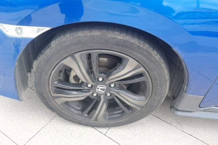 Used Honda Civic 2019 220TURBO CVT Dynamic Edition China VI Emission Standard Exterior 4