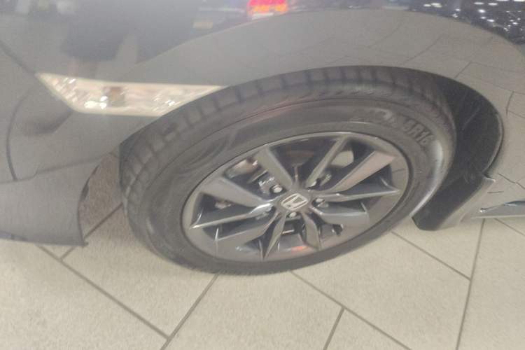 Used Honda Civic 2019 220TURBO CVT Dynamic Edition China VI Exterior 4