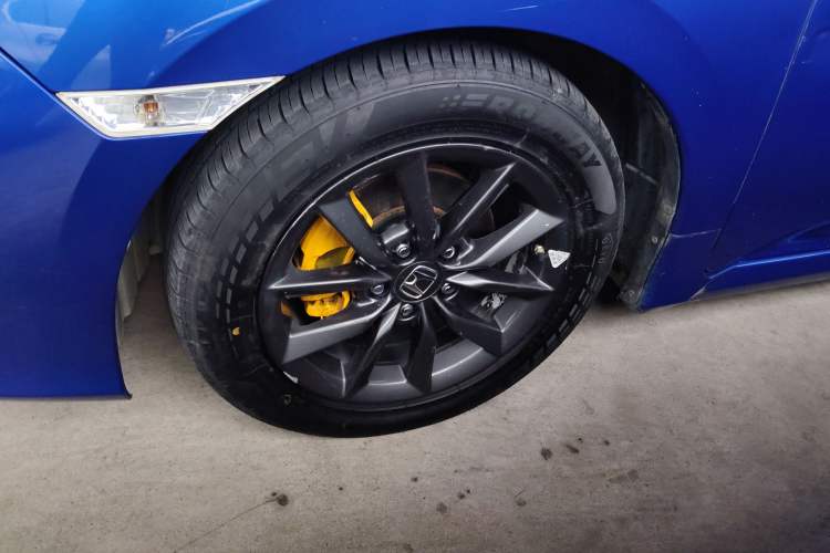 Used Honda Civic 2019 220TURBO CVT Dynamic Edition China V Exterior 4