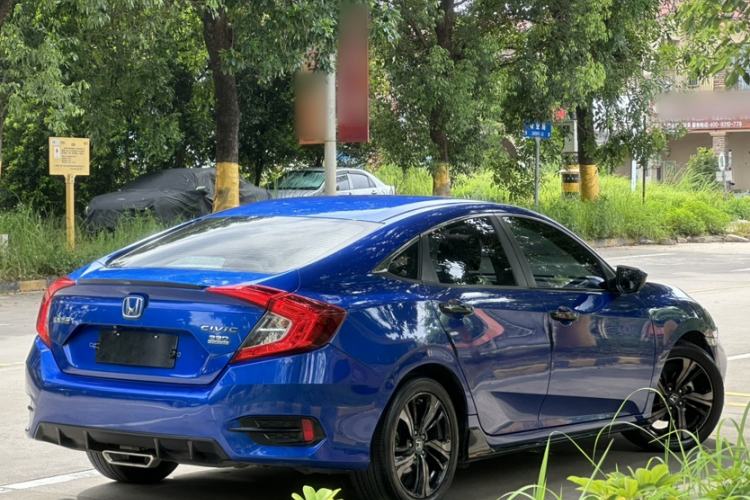 Used Honda Civic 2019 220TURBO CVT Dynamic Edition China VI Emission Standard Exterior 4