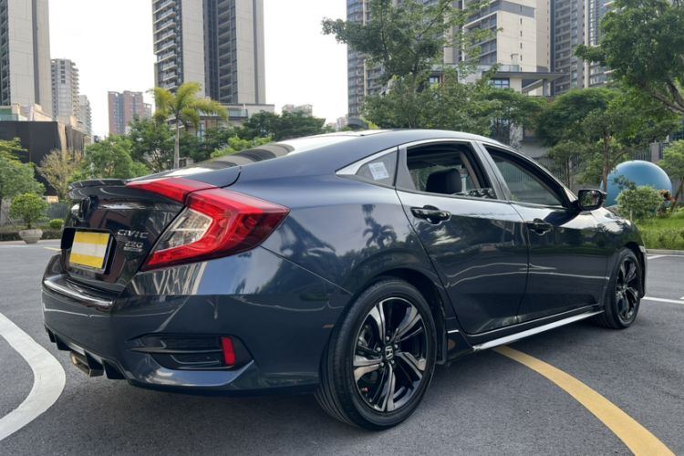 Used Honda Civic 2019 220TURBO CVT Dynamic Edition China VI Emission Standard Exterior 4
