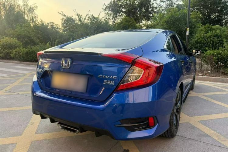 Used Honda Civic 2019 220TURBO CVT Dynamic Edition China VI Emission Standard Exterior 4