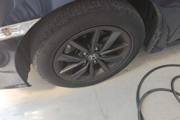 Used Honda Civic 2019 220TURBO CVT Dynamic Edition China VI Exterior 4