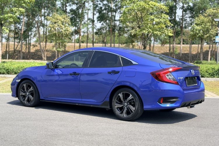 Used Honda Civic 2019 220TURBO CVT Dynamic Edition China VI Emission Standard Exterior 4