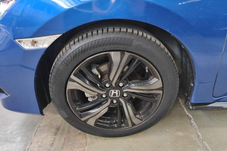 Used Honda Civic 2019 220TURBO CVT Dynamic Edition China VI Emission Standard Exterior 4