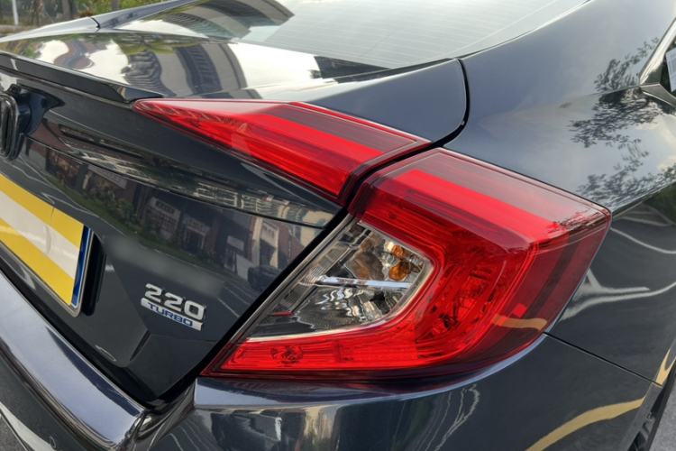 Used Honda Civic 2019 220TURBO CVT Dynamic Edition China VI Emission Standard Exterior 5