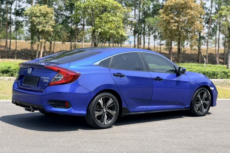 Used Honda Civic 2019 220TURBO CVT Dynamic Edition China VI Emission Standard Exterior 5