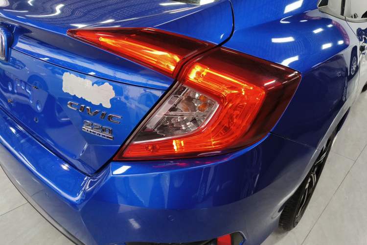 Used Honda Civic 2019 220TURBO CVT Power Edition China VI Emission Standard Exterior 6