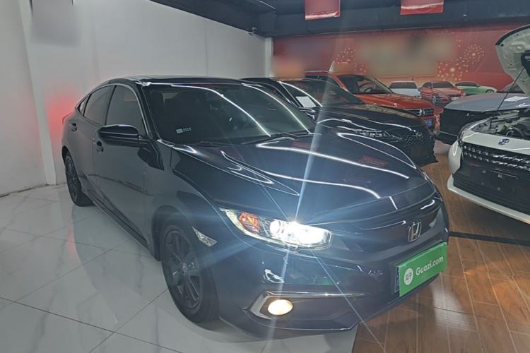 Used Honda Civic 2019 220TURBO CVT Dynamic Edition China VI Front Right 45 Deg