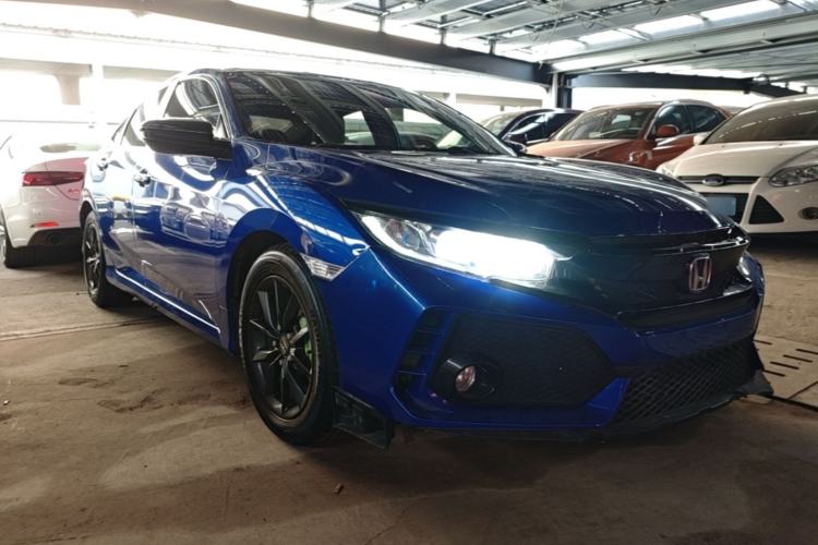 Used Honda Civic 2019 220TURBO CVT Dynamic Edition China VI Front Right 45 Deg