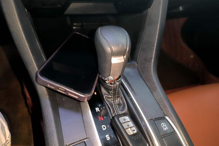Used Honda Civic 2019 220TURBO CVT Dynamic Edition China VI Emission Standard Gear Lever