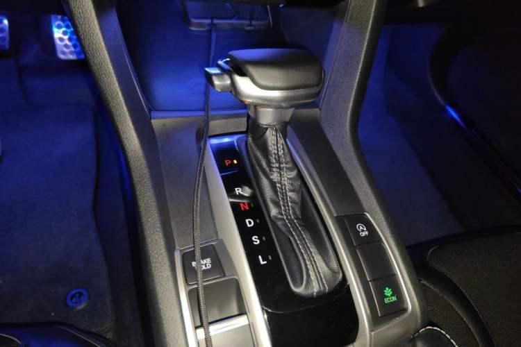 Used Honda Civic 2019 220TURBO CVT Ignition Edition China VI Emission Standard Gear Lever