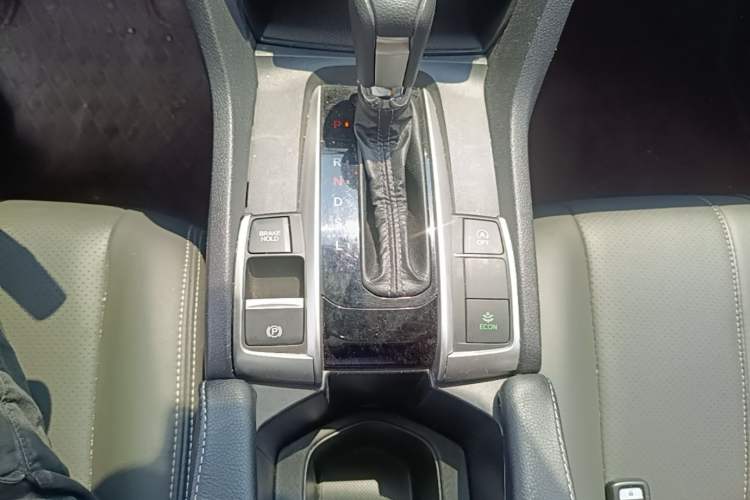 Used Honda Civic 2019 220TURBO CVT Dynamic Edition China VI Gear Lever