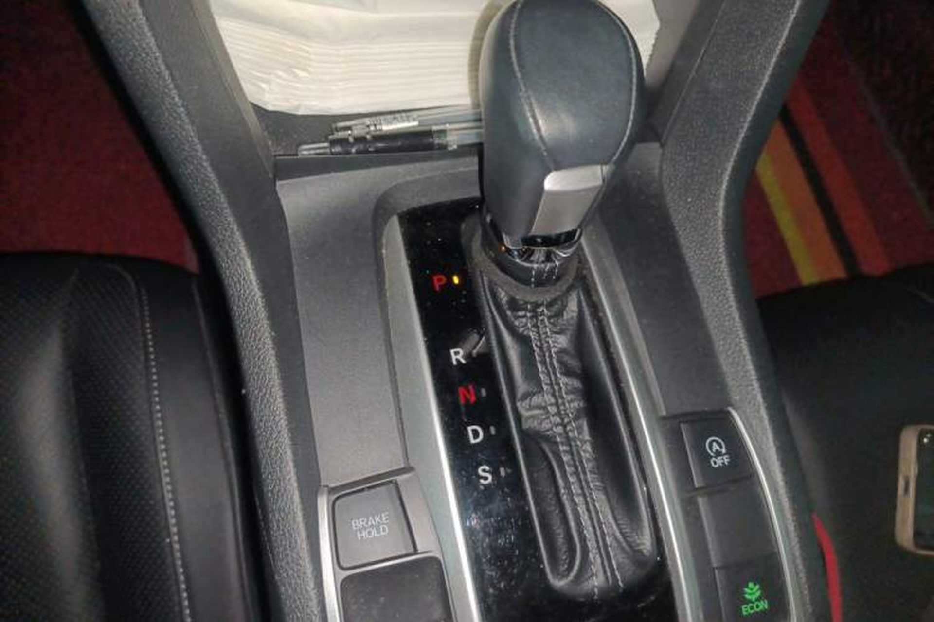 Used Honda Civic 2019 220TURBO CVT Power Edition China VI Emission Standard Gear Lever