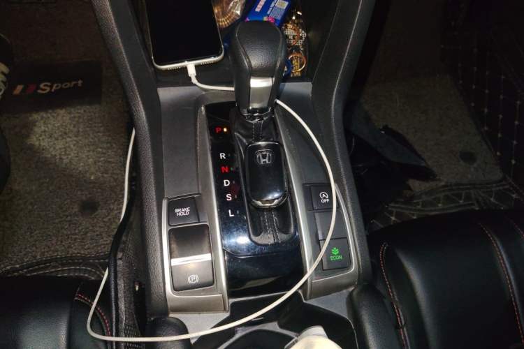 Used Honda Civic 2019 220TURBO CVT Dynamic Edition China VI Emission Standard Gear Lever