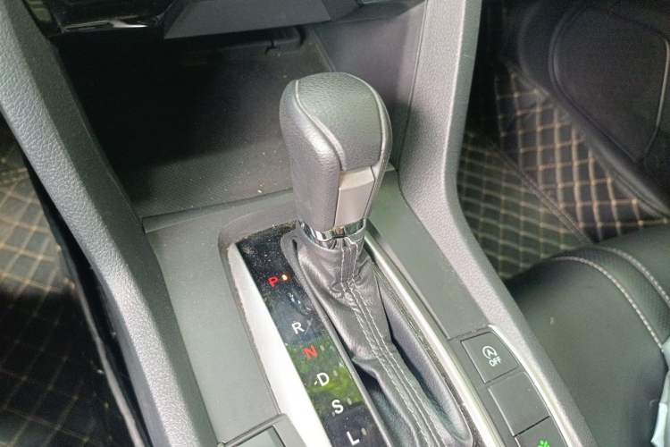 Used Honda Civic 2019 220TURBO CVT Dynamic Edition China V Gear Lever