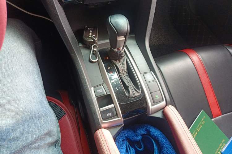 Used Honda Civic 2019 220TURBO CVT Dynamic Edition China VI Gear Lever