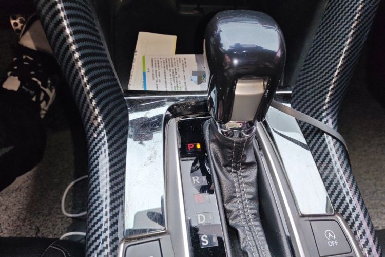 Used Honda Civic 2019 220TURBO CVT Dynamic Edition China VI Emission Standard Gear Lever