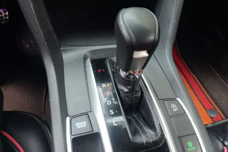 Used Honda Civic 2019 220TURBO CVT Dynamic Edition China VI Emission Standard Gear Lever