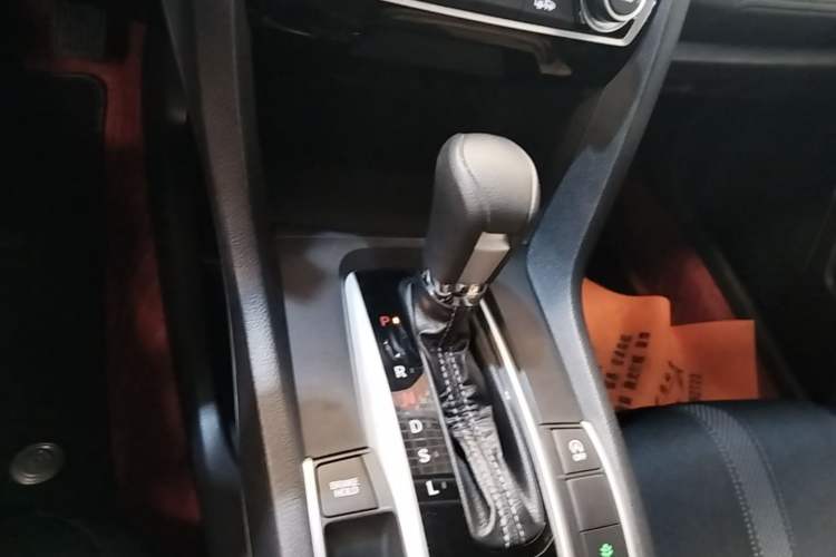 Used Honda Civic 2019 220TURBO CVT Dynamic Edition China VI Gear Lever