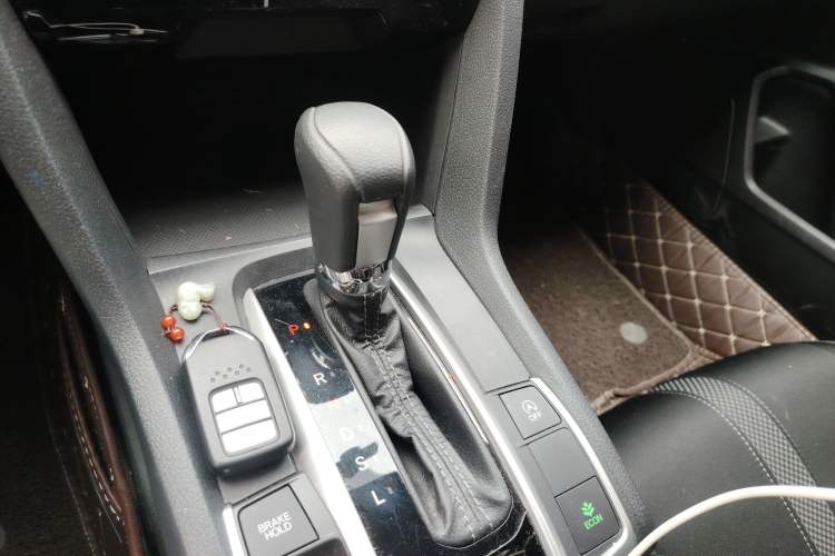 Used Honda Civic 2019 220TURBO CVT Dynamic Edition China VI Emission Standard Gear Lever