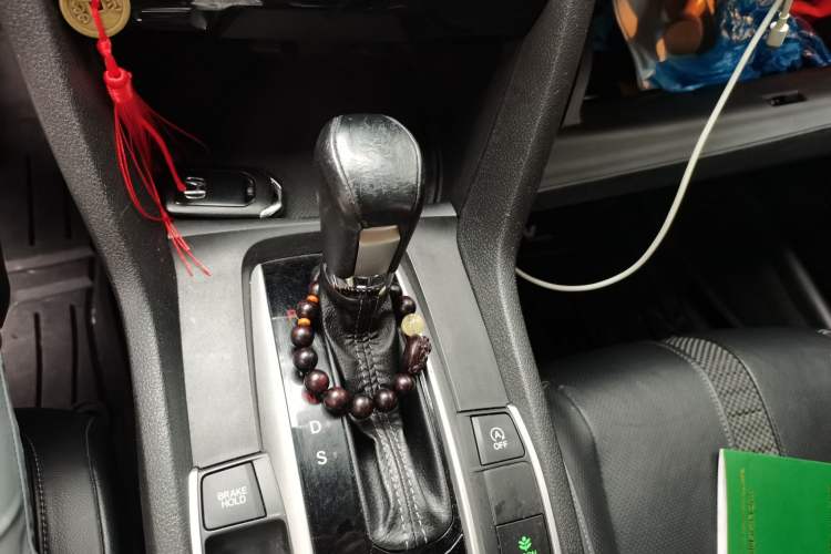 Used Honda Civic 2019 220TURBO CVT Power Edition China VI Emission Standard Gear Lever