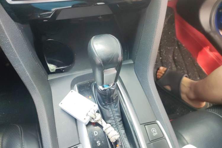 Used Honda Civic 2019 220TURBO CVT Power Edition China VI Emission Standard Gear Lever