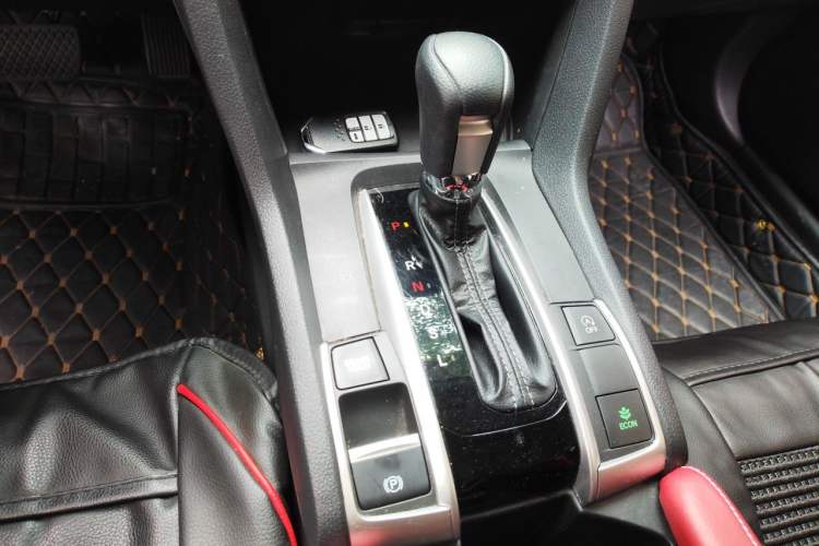 Used Honda Civic 2019 220TURBO CVT Dynamic Edition China VI Gear Lever