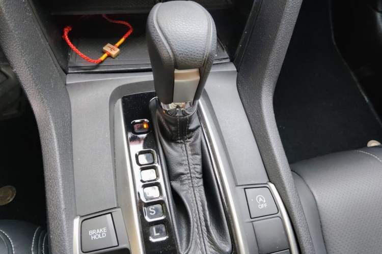 Used Honda Civic 2019 220TURBO CVT Dynamic Edition China VI Emission Standard Gear Lever