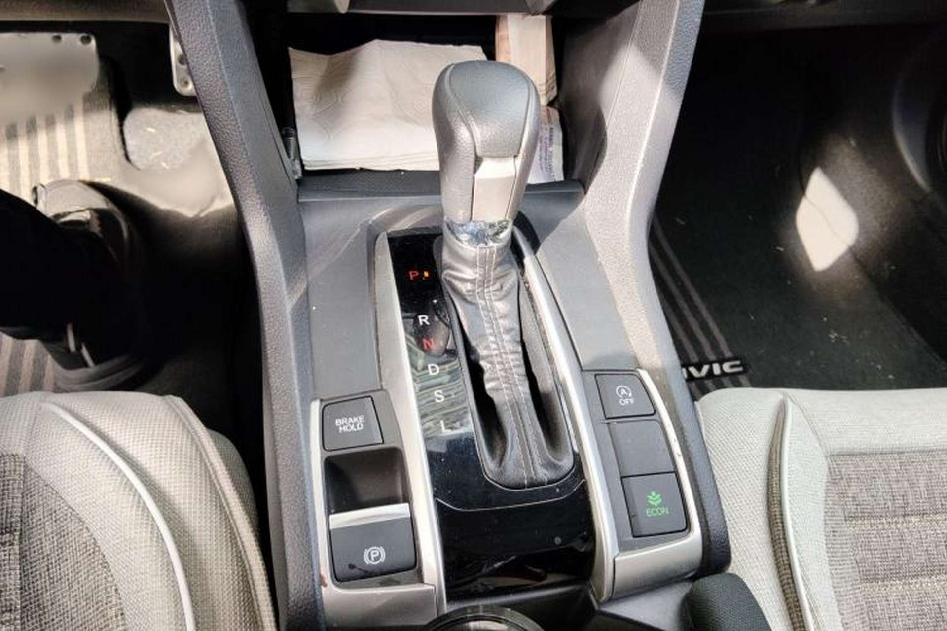 Used Honda Civic 2019 220TURBO CVT Dynamic Edition China VI Emission Standard Gear Lever