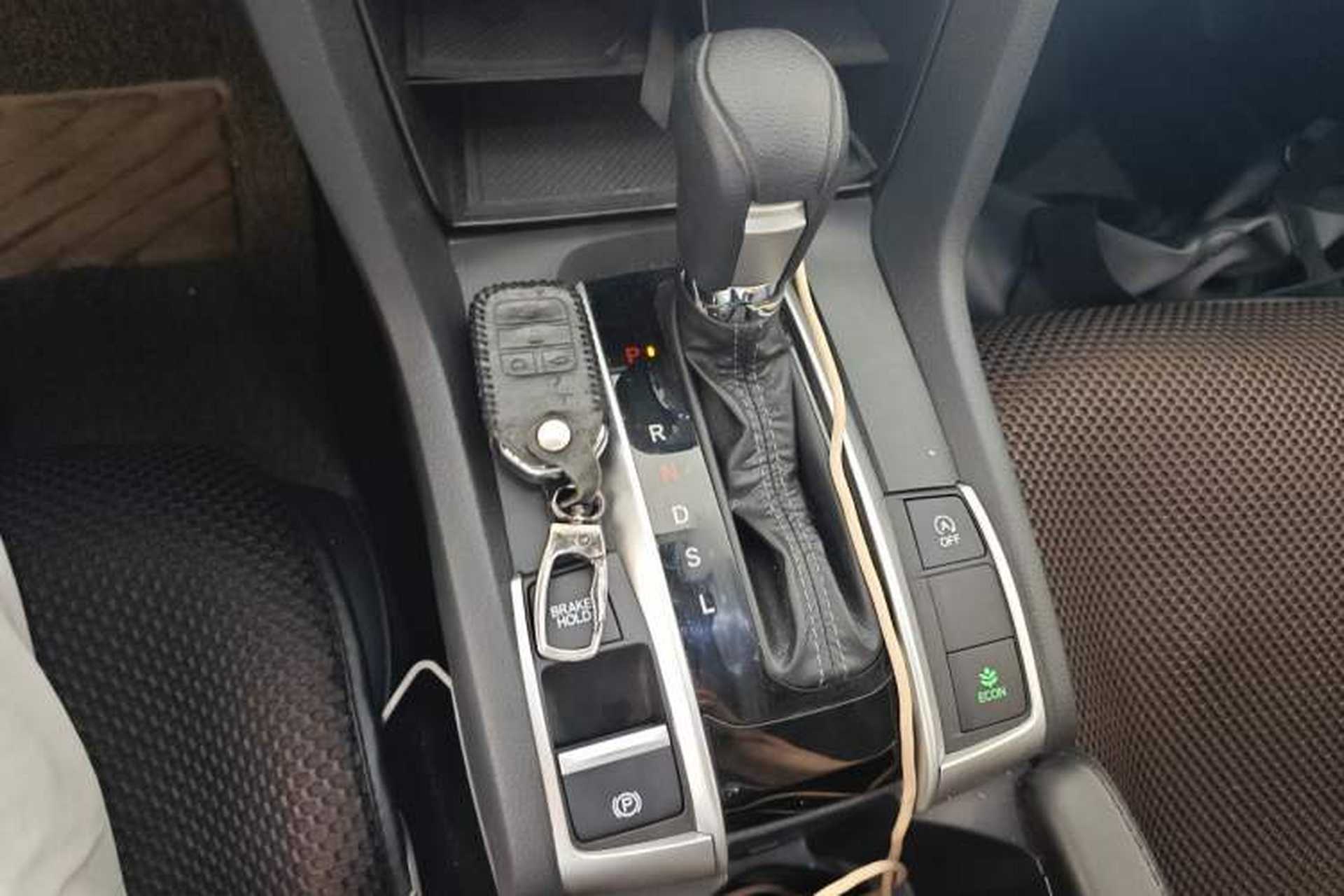 Used Honda Civic 2019 220TURBO CVT Dynamic Edition China VI Gear Lever