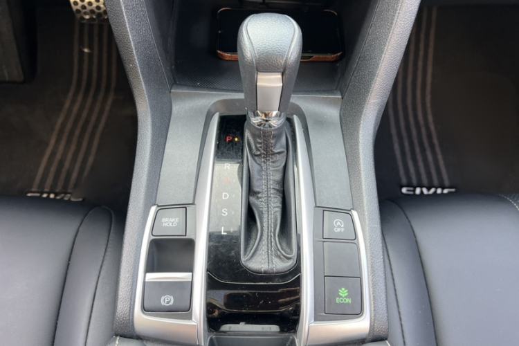 Used Honda Civic 2019 220TURBO CVT Dynamic Edition China VI Emission Standard Gear Lever