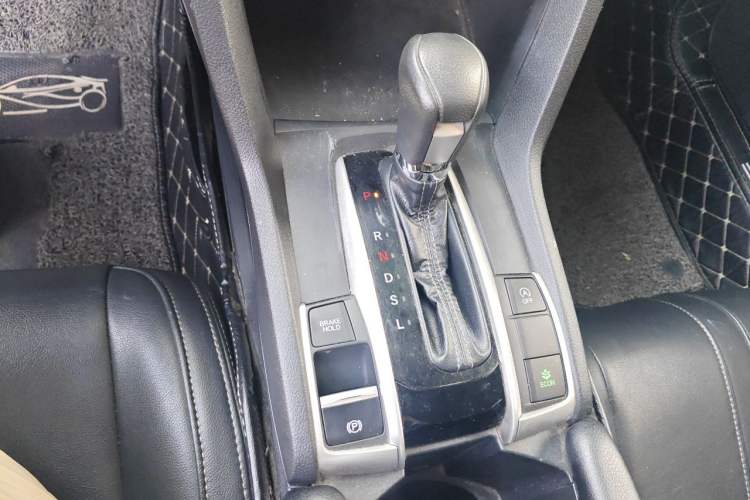 Used Honda Civic 2019 220TURBO CVT Dynamic Edition China VI Gear Lever
