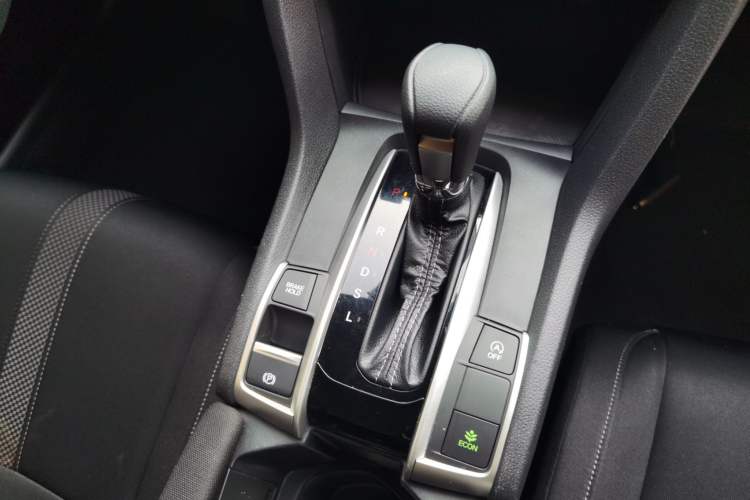 Used Honda Civic 2019 220TURBO CVT Dynamic Edition China VI Gear Lever