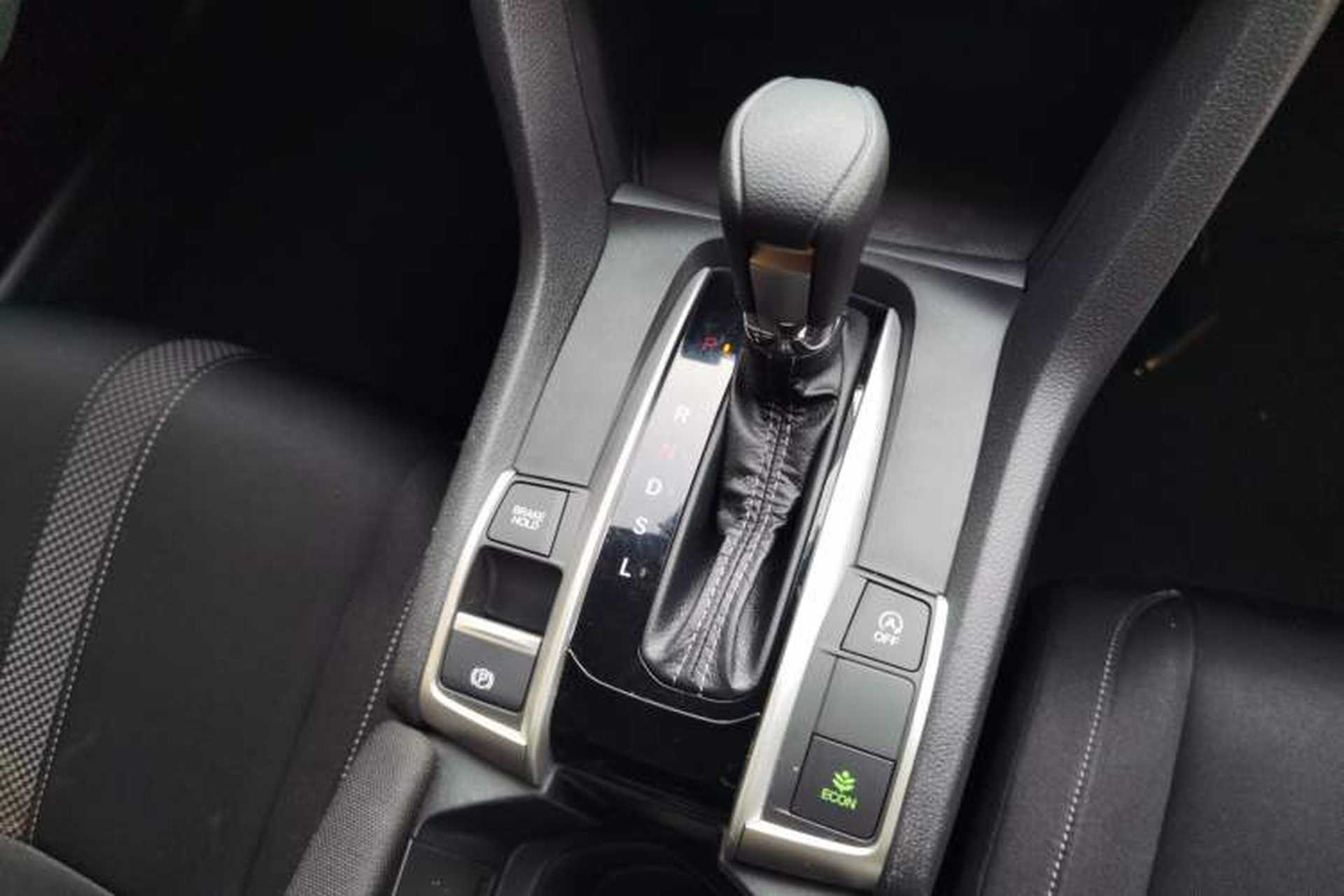 Used Honda Civic 2019 220TURBO CVT Dynamic Edition China VI Gear Lever